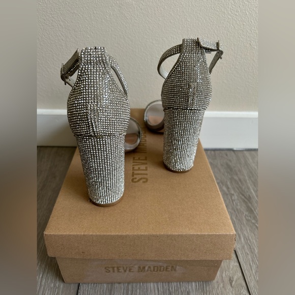 Steve Madden Silver ankle strap heels crystal embellishment - Picture 3 of 9